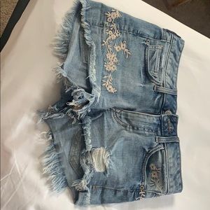 Pattern denim shorts